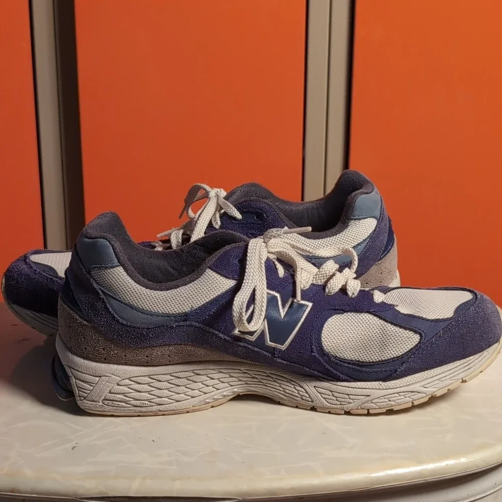 New Balance 2002R Sneakers Men's 12 Navy Blue Grey Suede Mesh Low Top